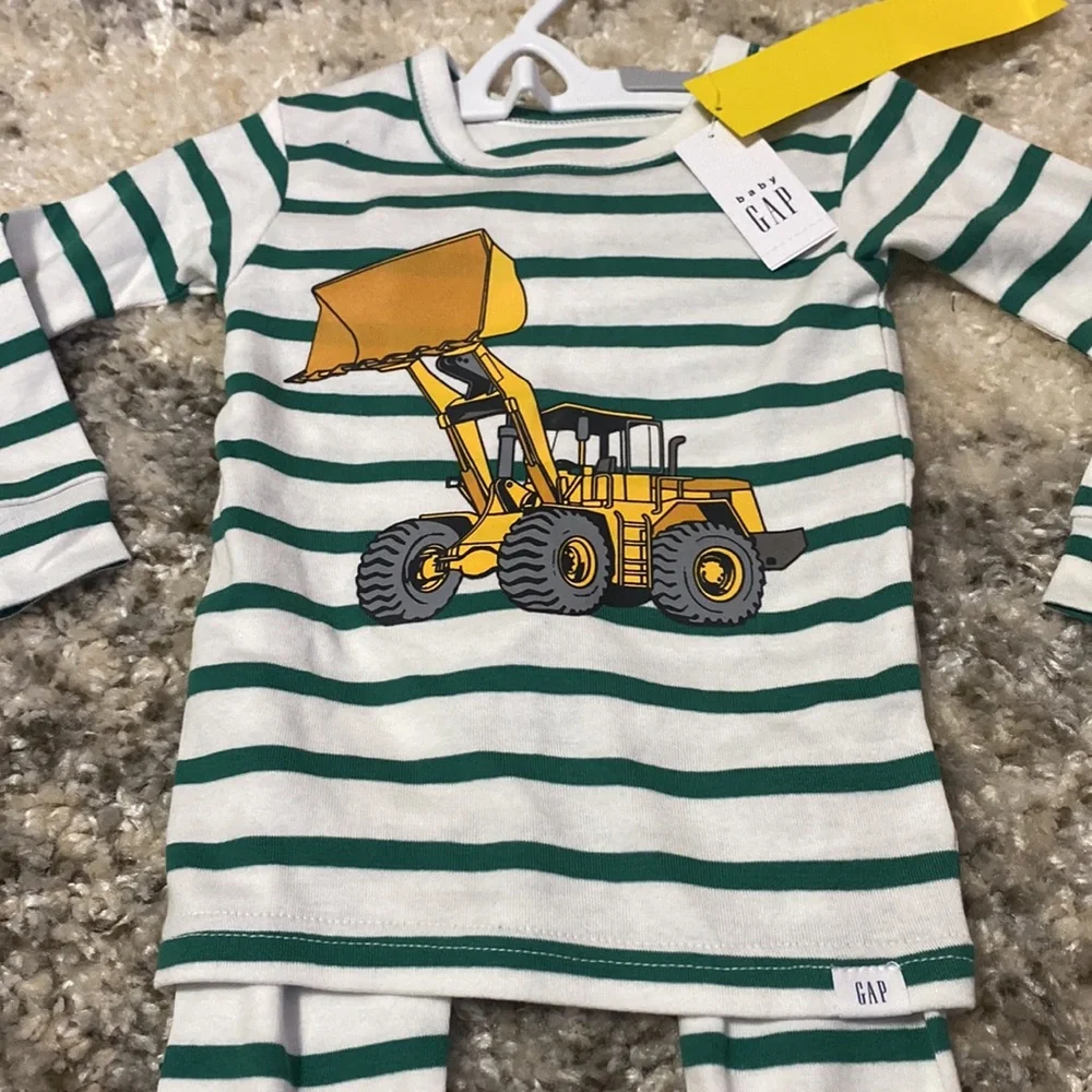 babyGap Baby Boy Construction Front Loader Pajama Set NWT